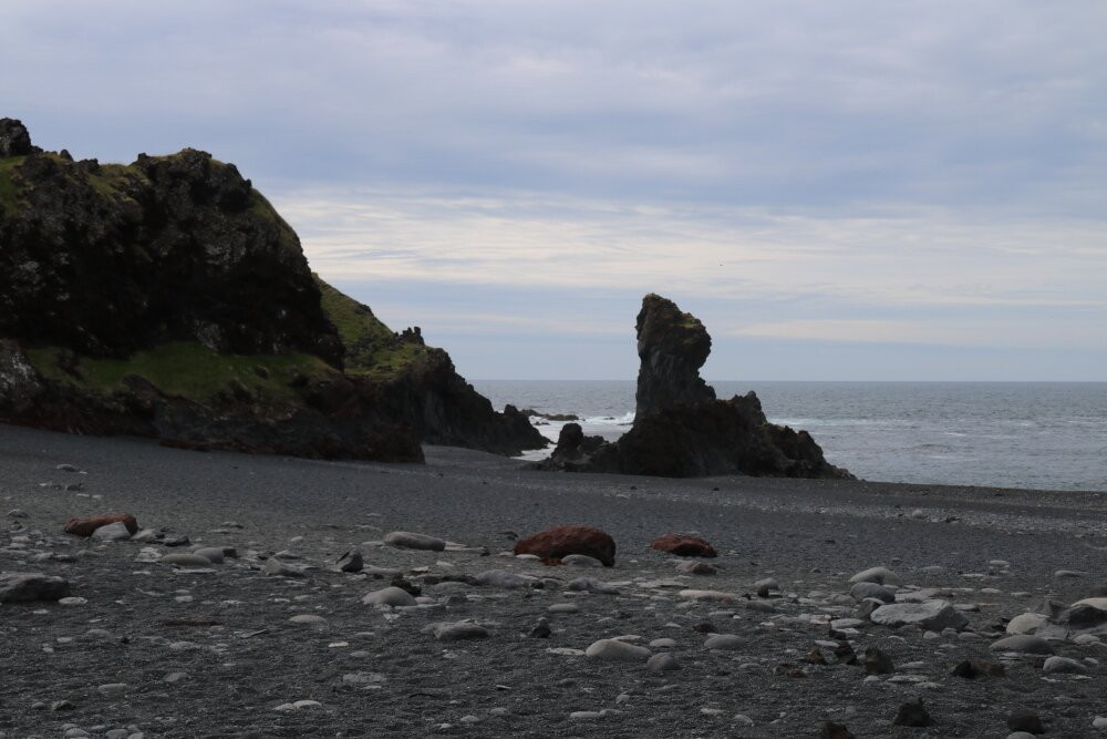 Djupalonssandur Beach-Hellnar必去景点