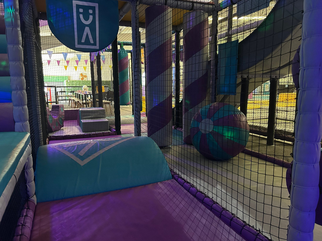 UA Trampoline Park-Winsford必去景点
