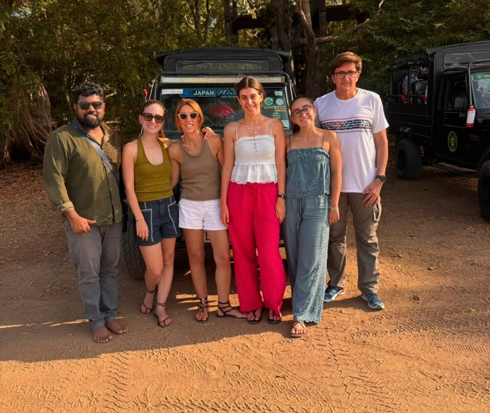 Hola Sri Lanka Tours-凯拉尼亚必去景点