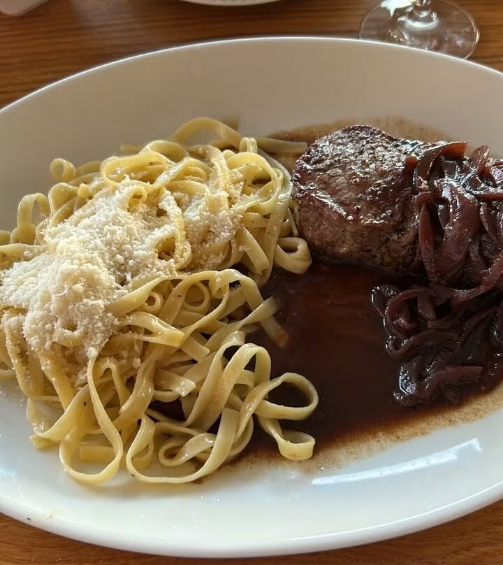 辛斯海姆酒店主图