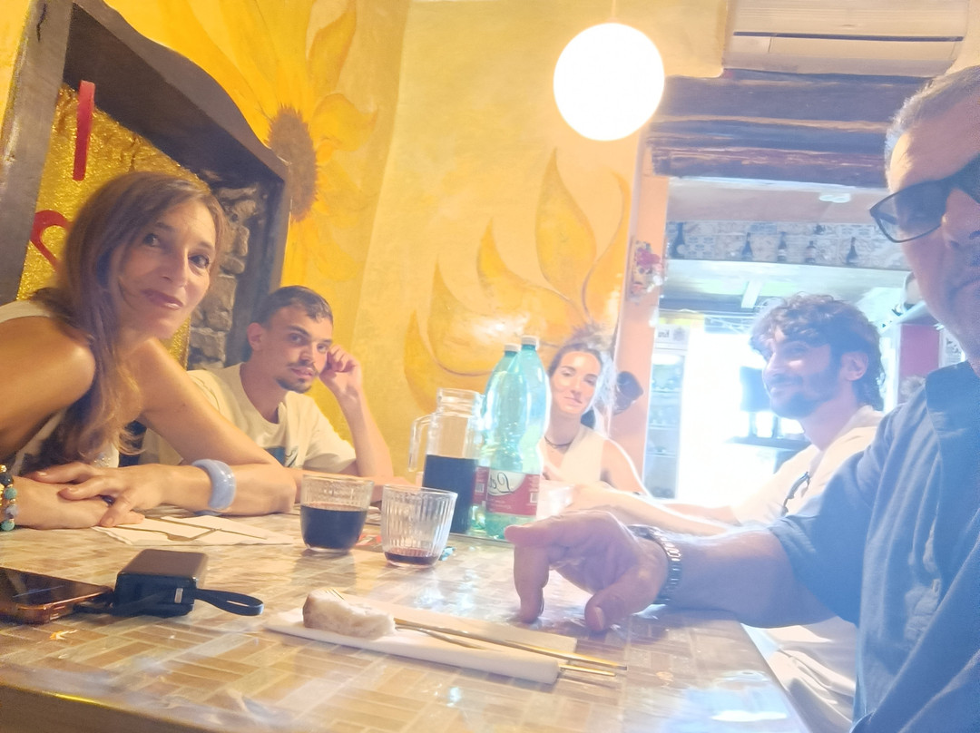 Ristorart zi Catari valogno borgo dei murales