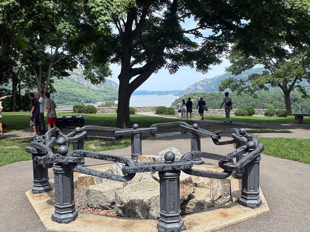 West Point Tours-海兰福尔斯必去景点