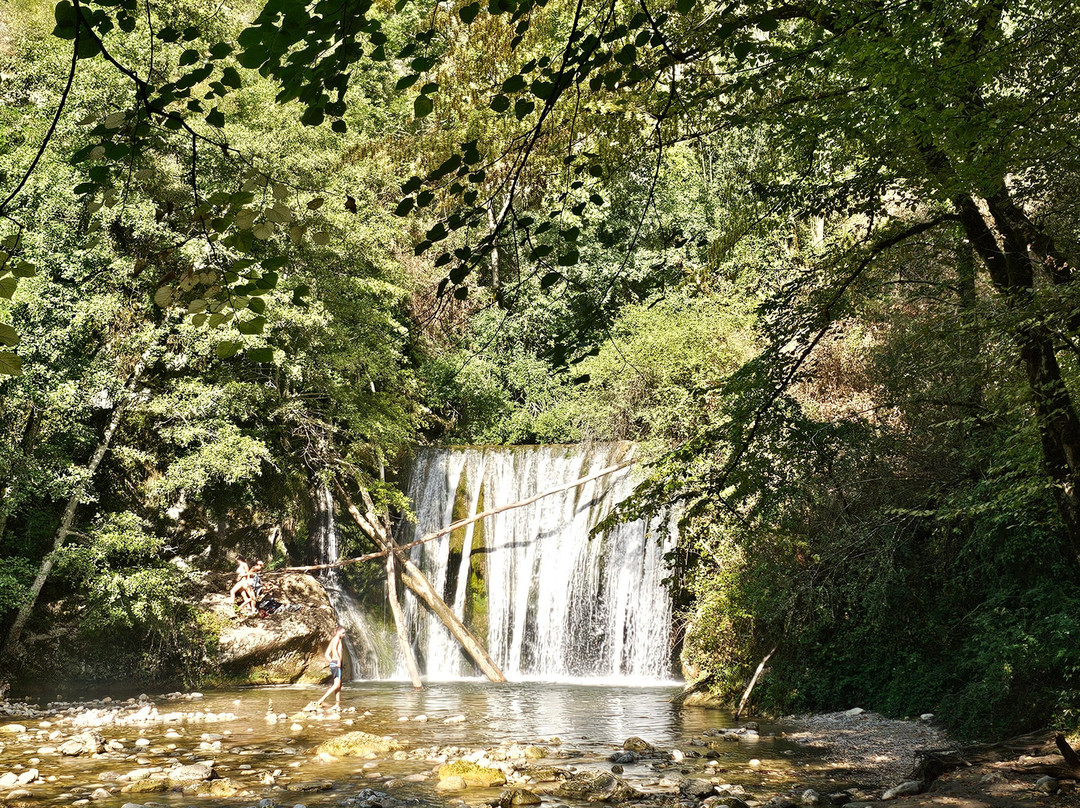 Cascade Blanche-Pont en Royans必去景点
