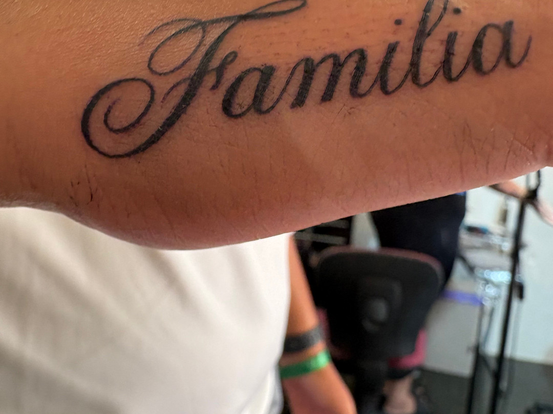 INKspiration Tattoo and Piercing Studio-托雷莫里诺斯必去景点
