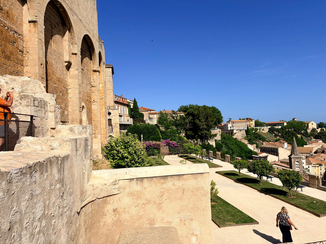 Cathédrale Saint-Nazaire de Béziers-贝济耶必去景点