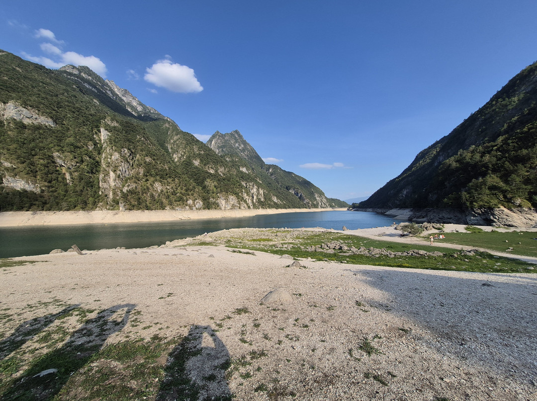Lago Del Mis