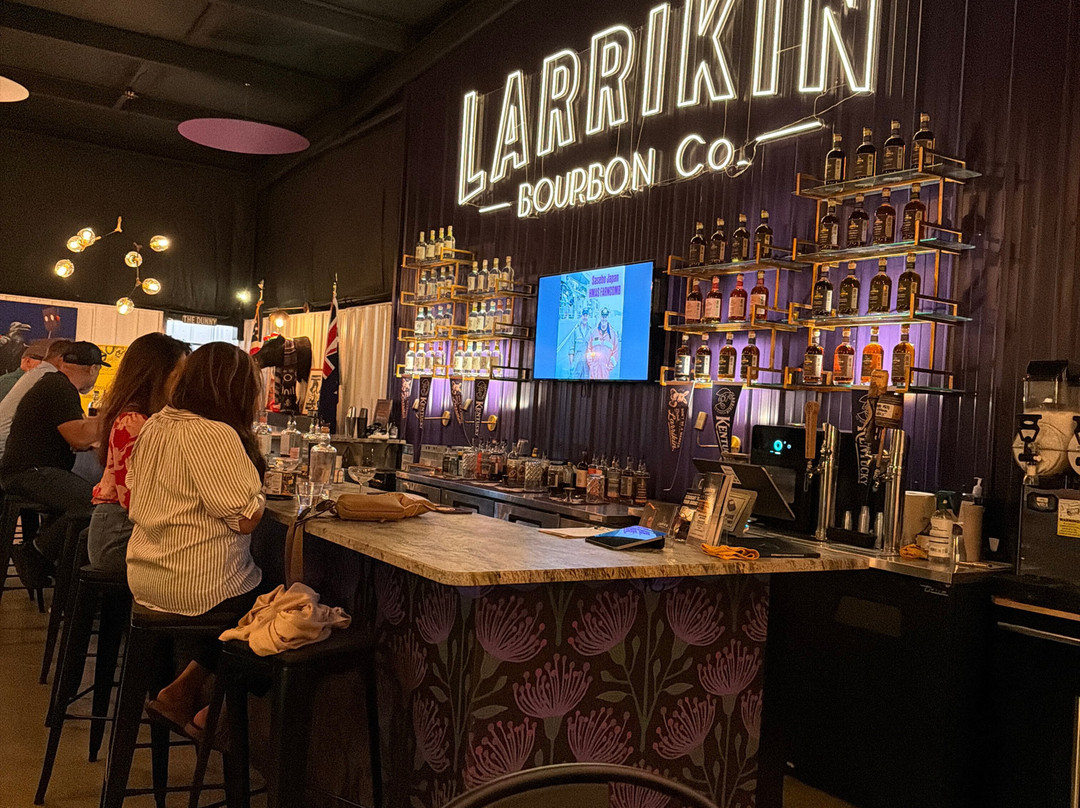 Larrikin Bourbon Company-Lawrenceburg必去景点