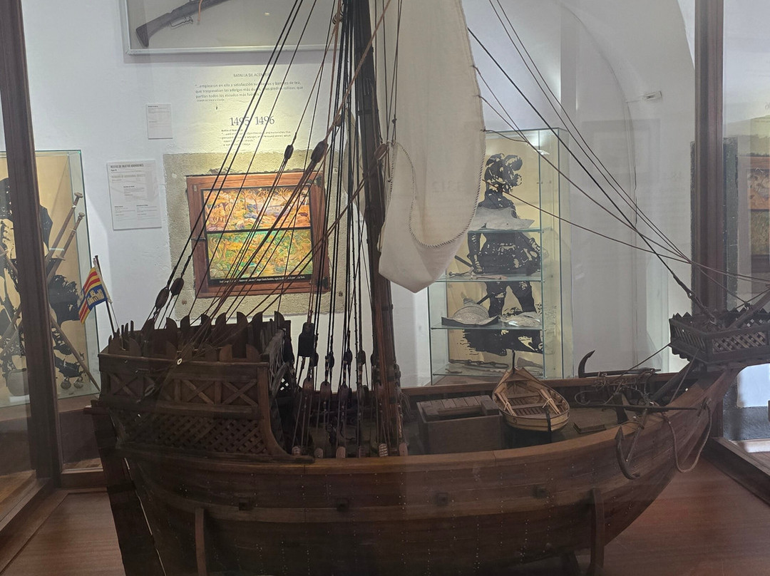 Museo Historico Militar de Canarias-圣克鲁斯-德特内里费必去景点