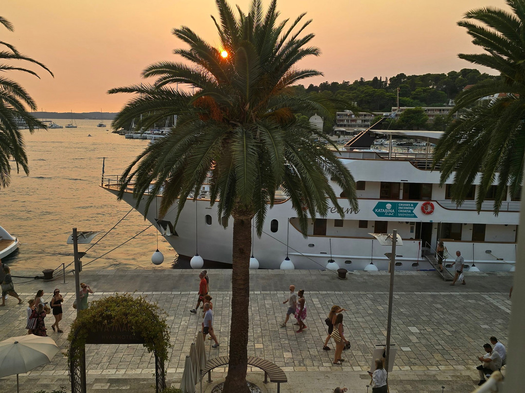 赫瓦尔酒店住宿-Riva Marina, Hvar Hotel