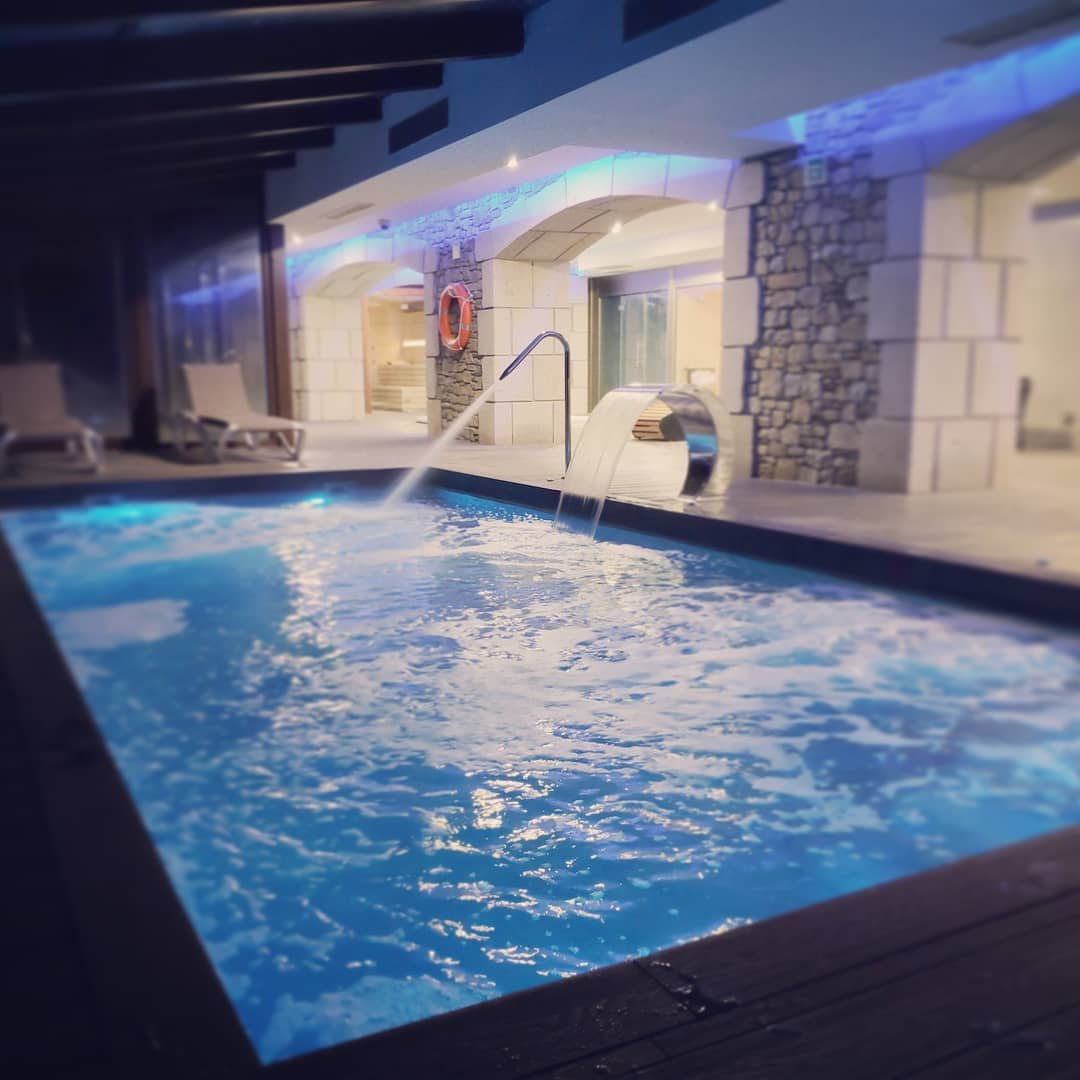 Hotel Os de Civis-官方