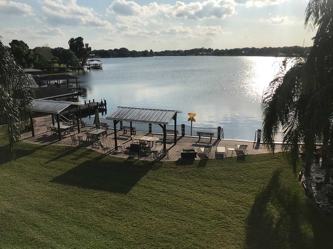 温特黑文酒店住宿-温特黑文罗伊湖海滩酒店