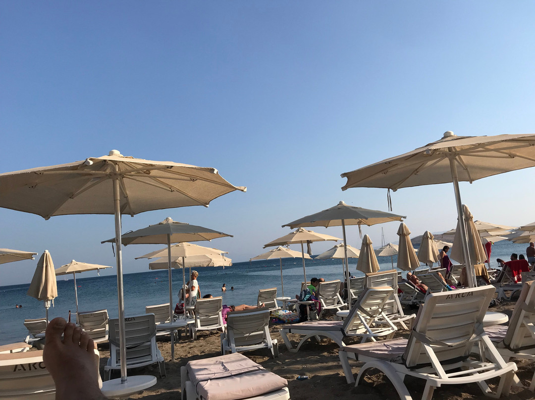 Akca, Hotel