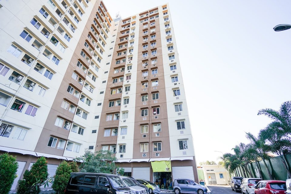 Rungkut Menanggal酒店住宿-OYO Flagship 910 Menara Rungkut Surabaya