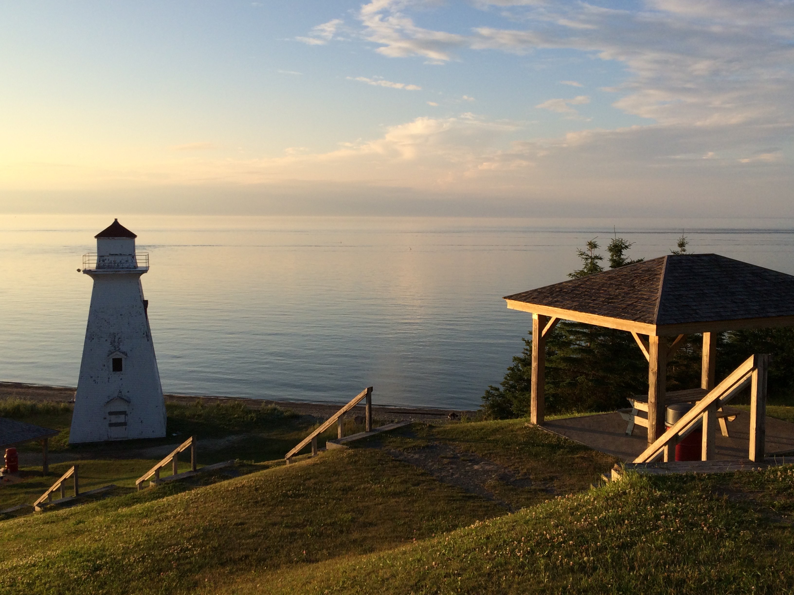 Hebergement Centre Ville Caraquet-官方