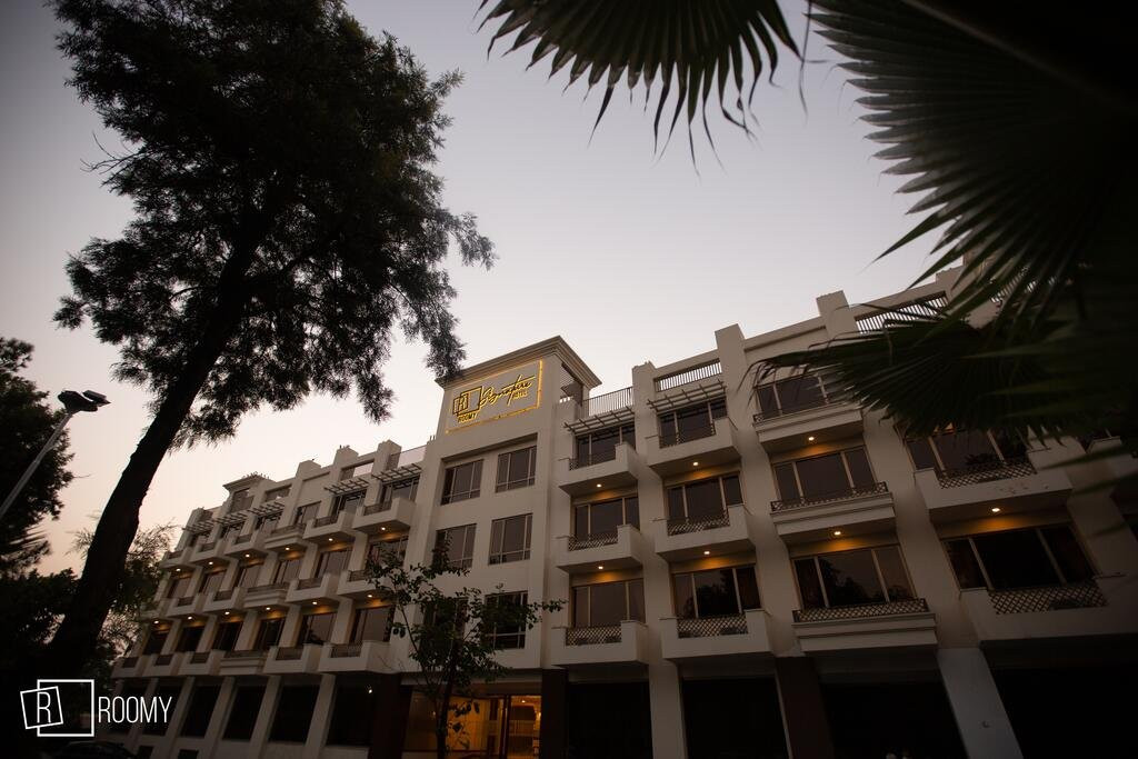 Roomy Signature Hotel, Islamabad