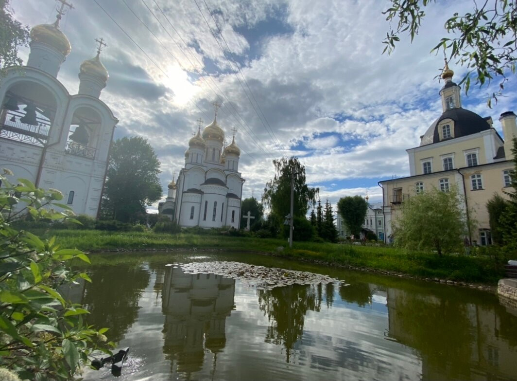 Petropavlovskaya Church景点图片