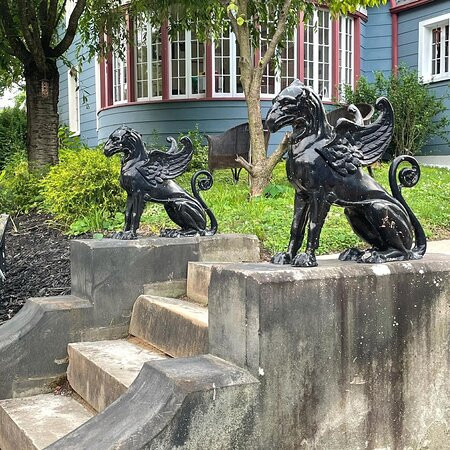 Julia-Ann Historic District Walking Tour-帕克斯堡必去景点