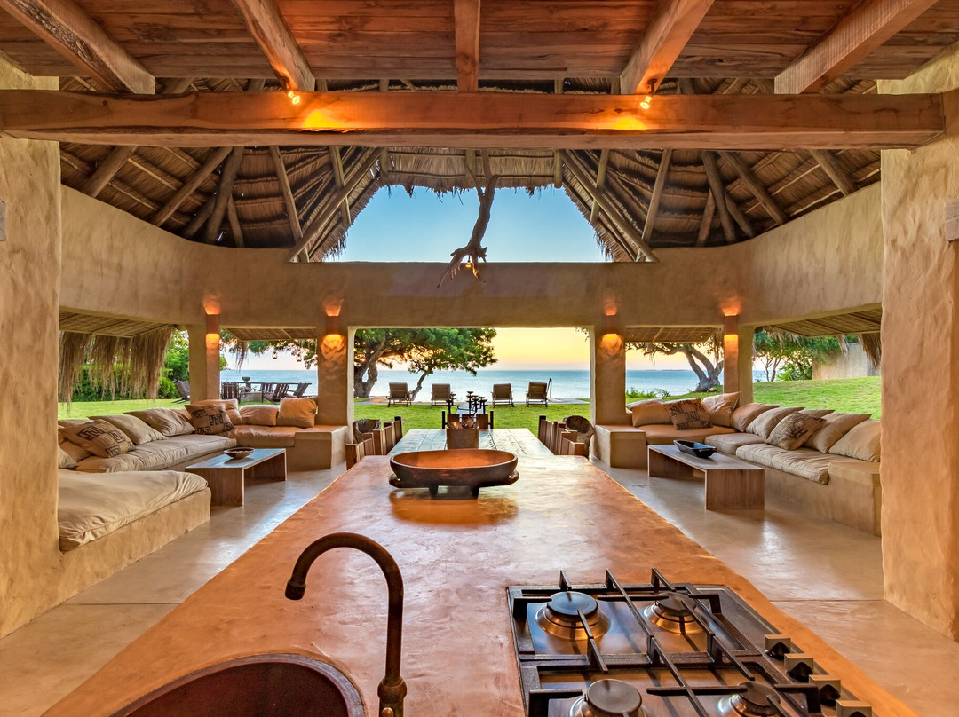 Mama's Lodge