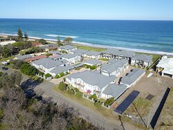 Meridian Beachside Apartments主图