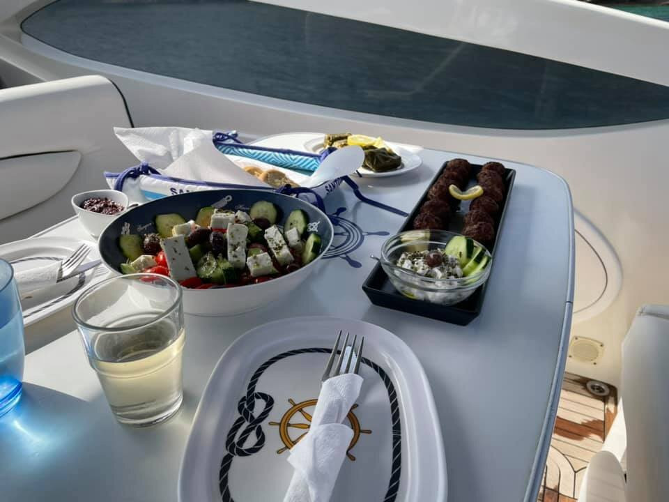 Santorini Yacht Cruises景点图片