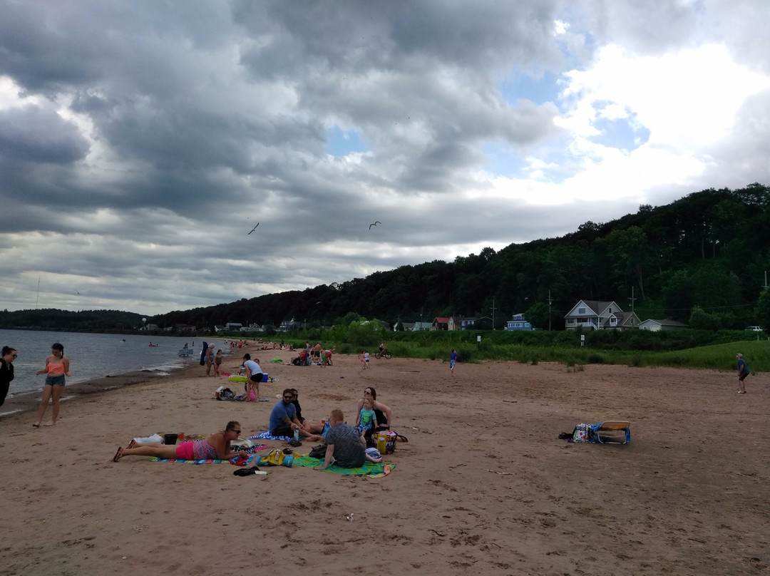 Ellwood A. Mattson Lower Harbor Park-Marquette必去景点