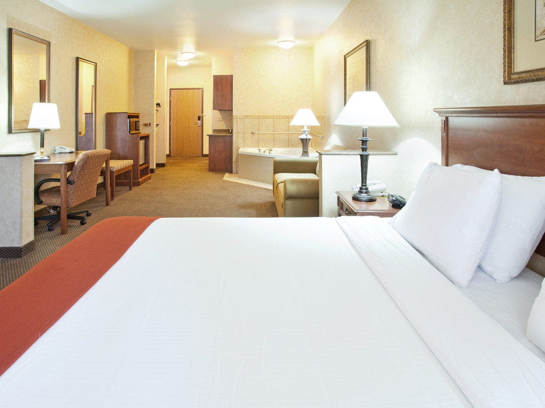 Holiday Inn Express & Suites Barstow-outlet Center by IHG主图
