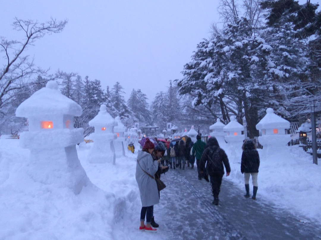 Uesugi Snow Lantern Festival景点图片