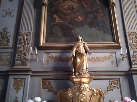 Eglise Saint-Maur de Martel-Martel必去景点