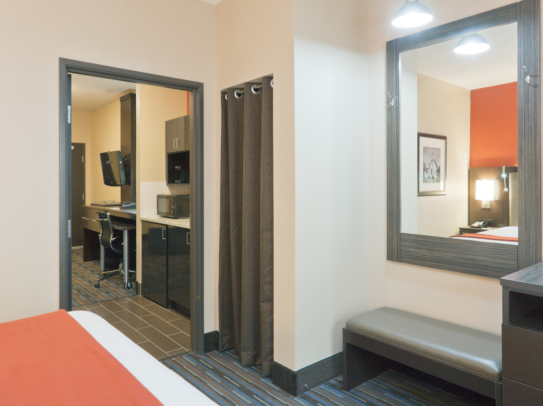 Holiday Inn Express & Suites Fulton by IHG主图