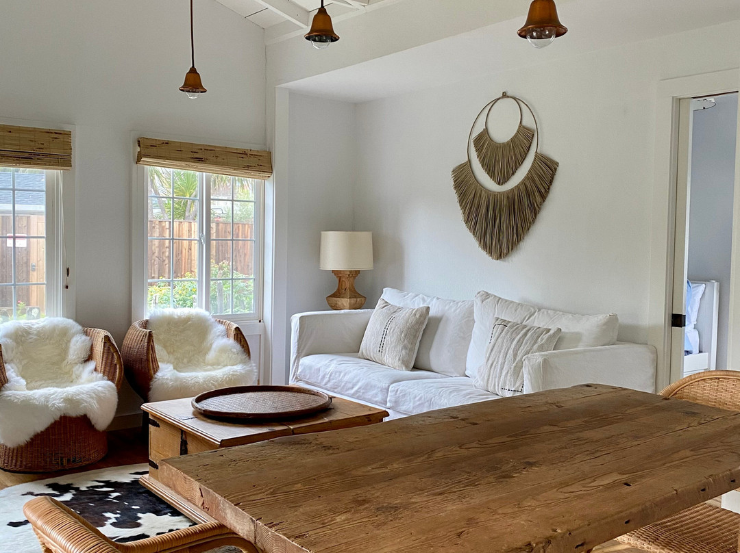 Sandpiper Lodging at the Beach主图