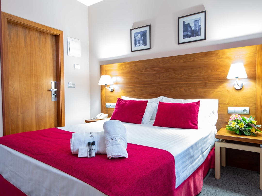 Carbajosa de la Sagrada酒店住宿-托尔梅斯赌场酒店