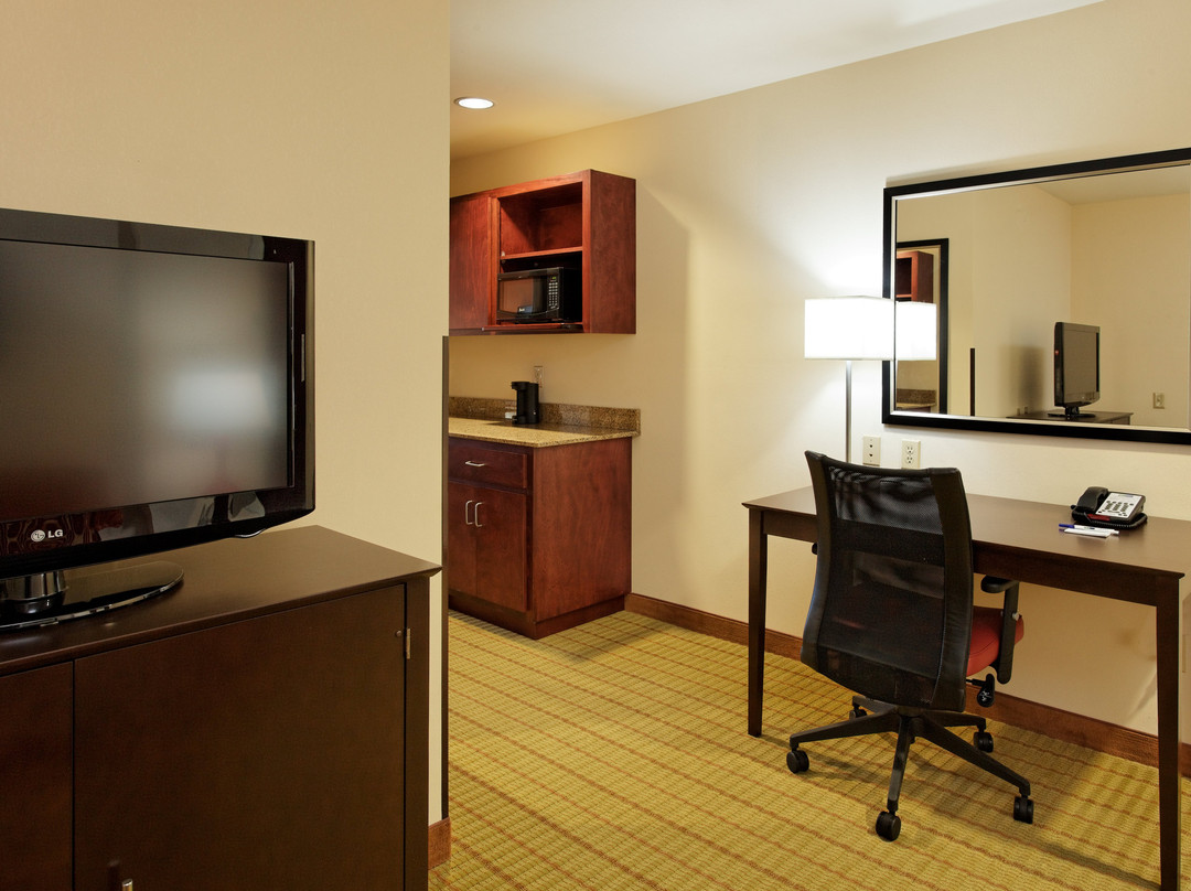 Holiday Inn Express & Suites Florence Northeast by IHG主图