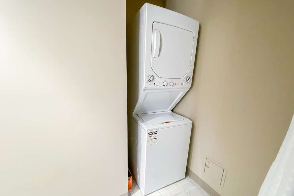 穆索尼温德姆速8酒店主图