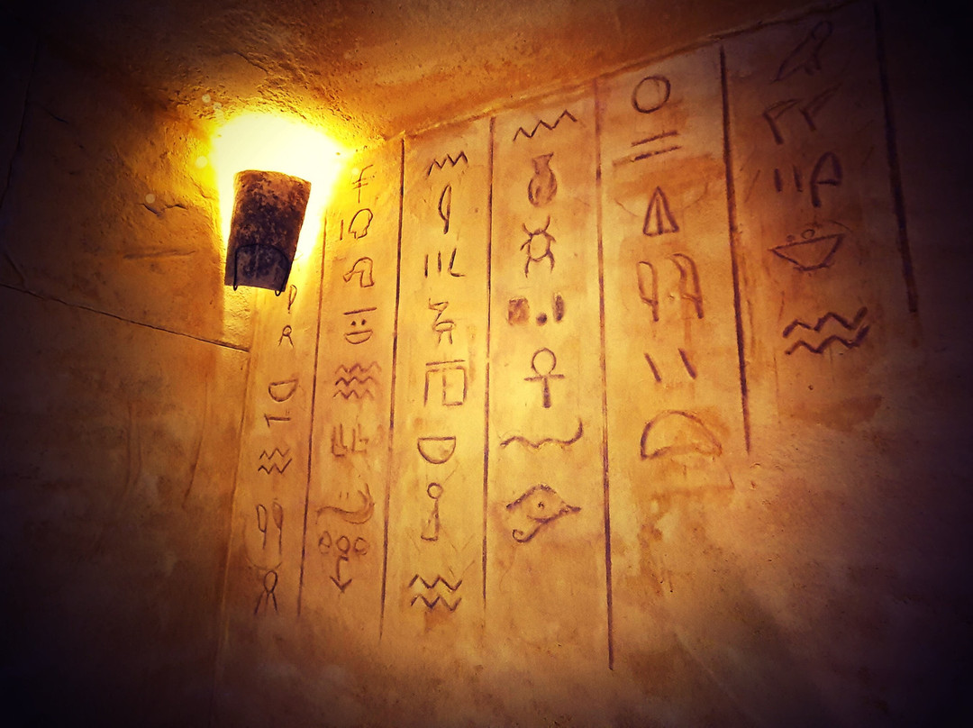 IQ Questroom-辛非洛普必去景点