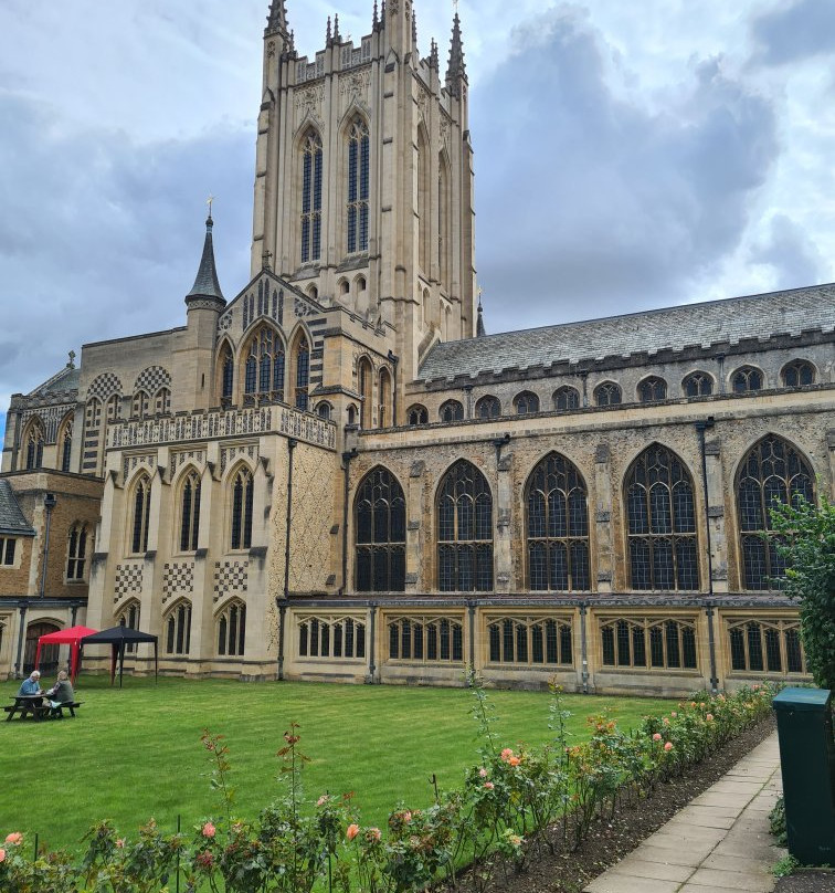 St. Edmundsbury Cathedral-圣埃德蒙兹伯里必去景点