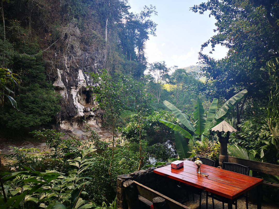 Art's Riverview Lodge主图