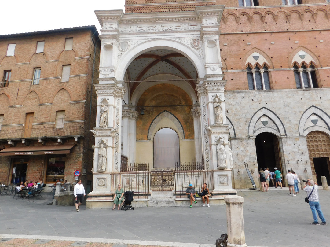 Cappella di Piazza-锡耶纳必去景点