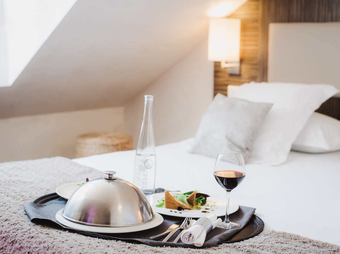 Hotel Restaurant Les Olivades主图