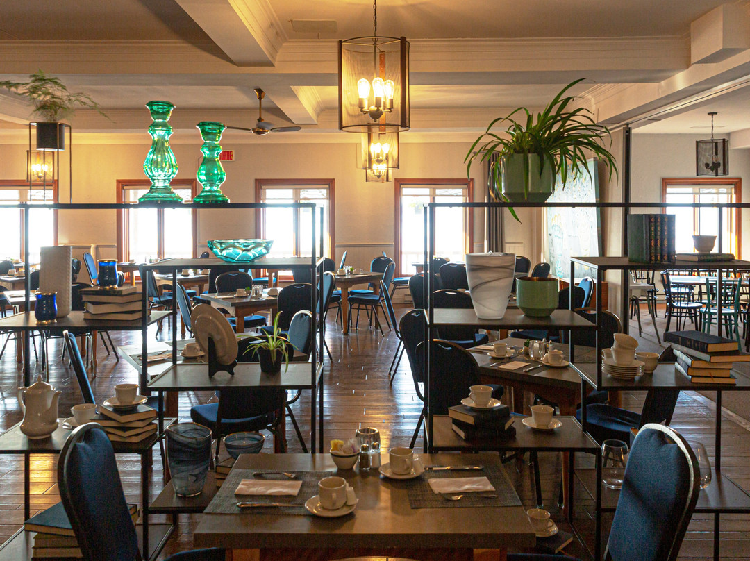 Les Eboulements餐馆和美食-La Marée Haute Hôtel Cap-aux-Pierres