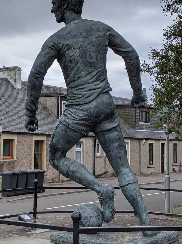 The Jim Baxter Memorial Statue-Cowdenbeath必去景点