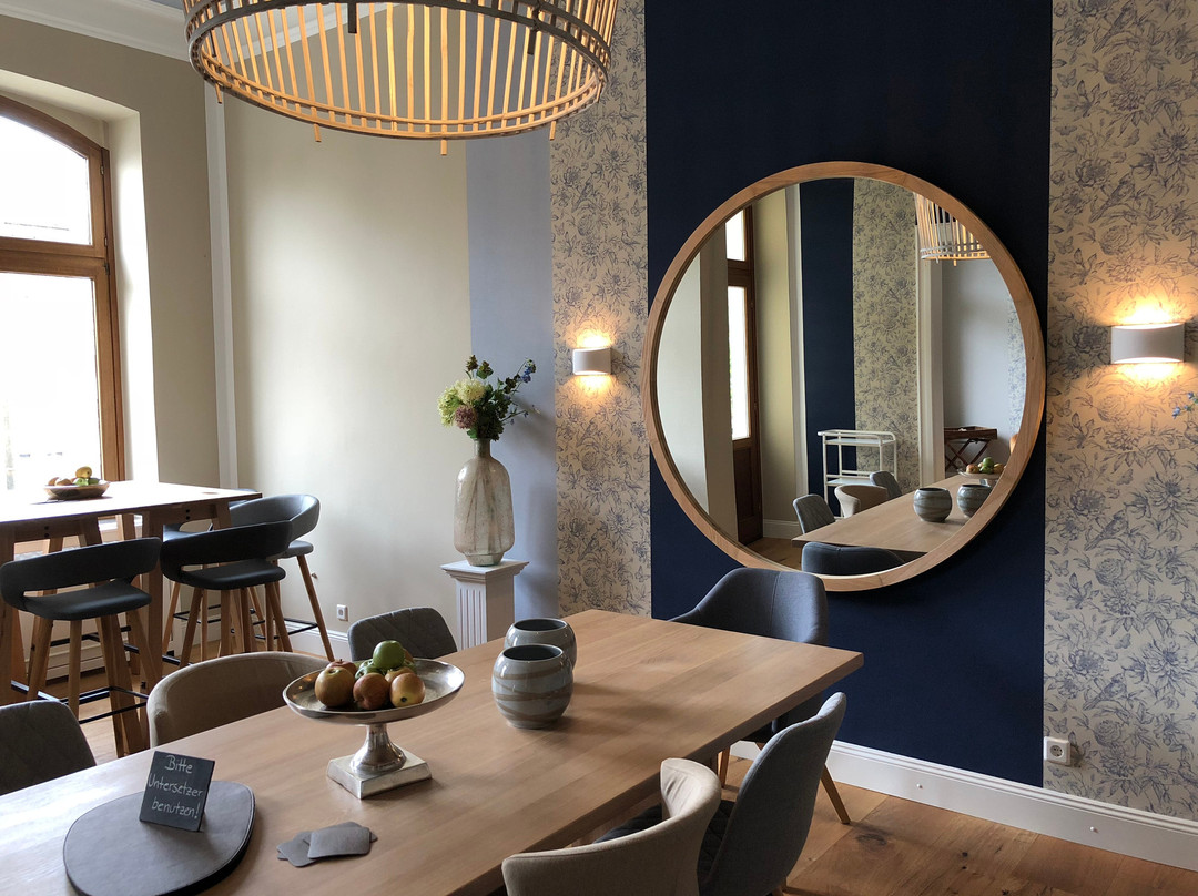 阿翰贝拉酒店主图