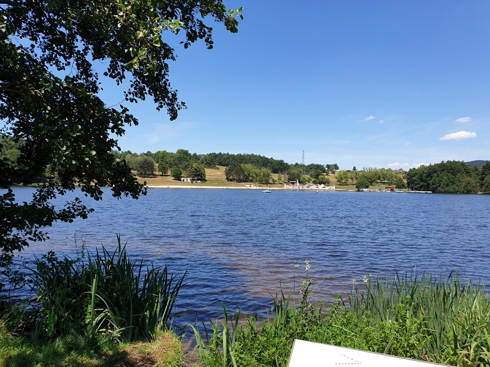Lac Aubusson景点图片