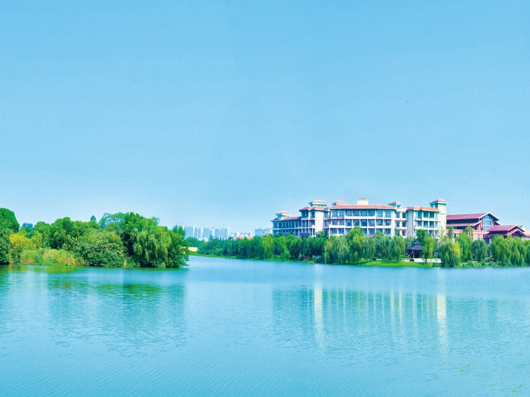 湖州皇冠假日酒店主图