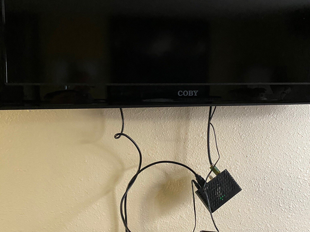 卡农城速 8 酒店主图