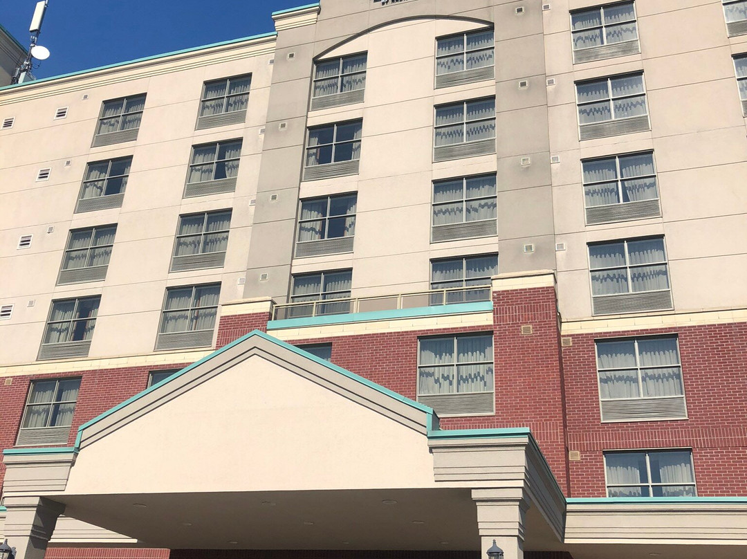 尼亚加拉大瀑布乡村套房酒店主图