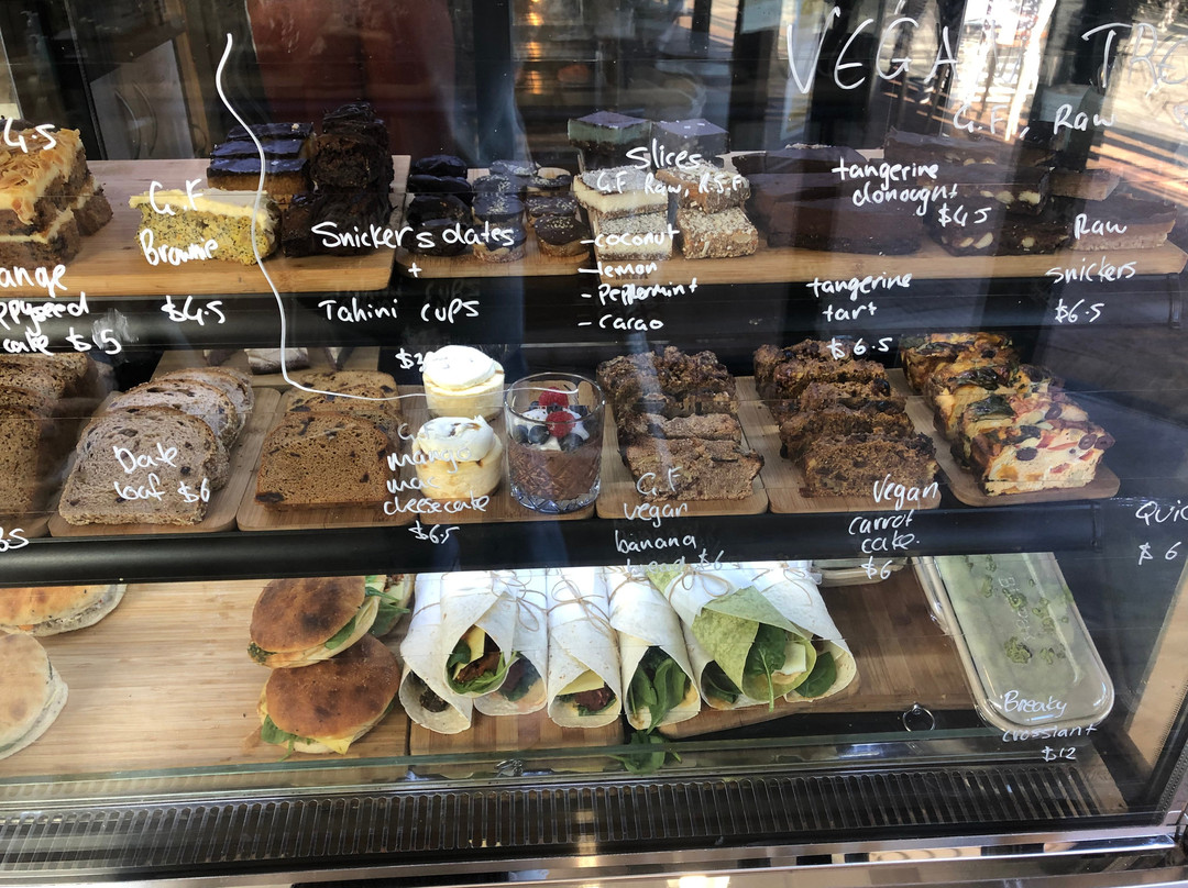 Nourish Wholefoods & Cafe