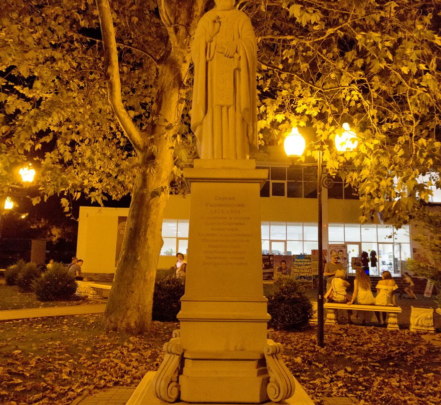 Monument to Sergiy Radonezhskiy-Divnomorskoye必去景点