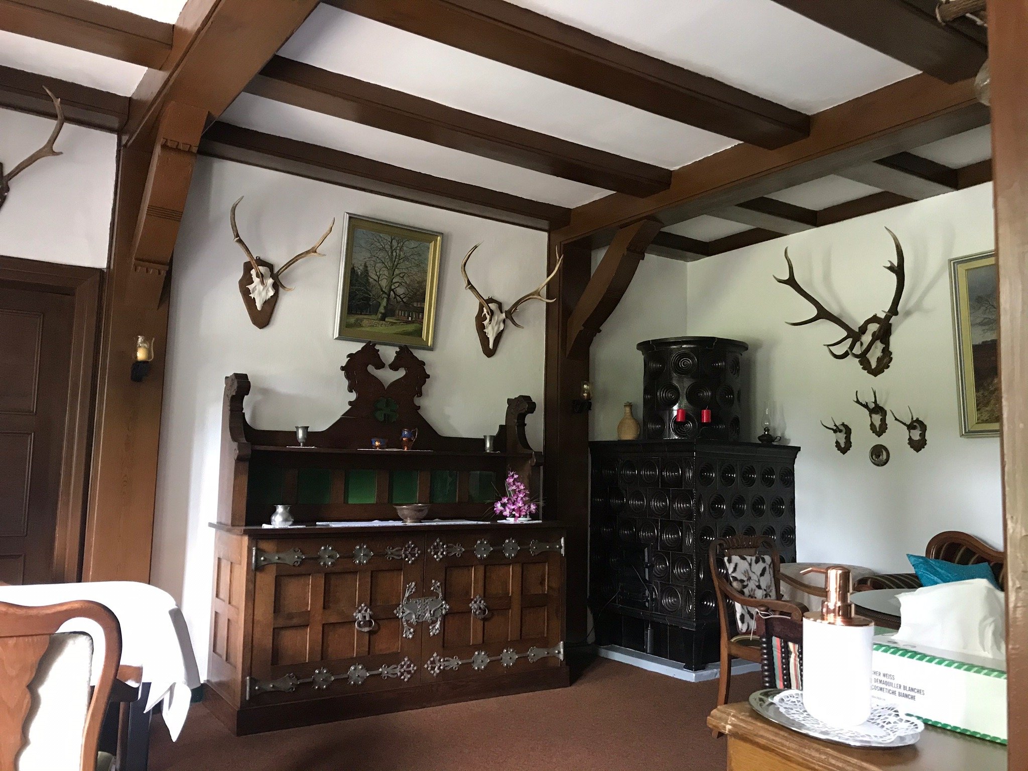 Forstgut Einem, Pension-官方