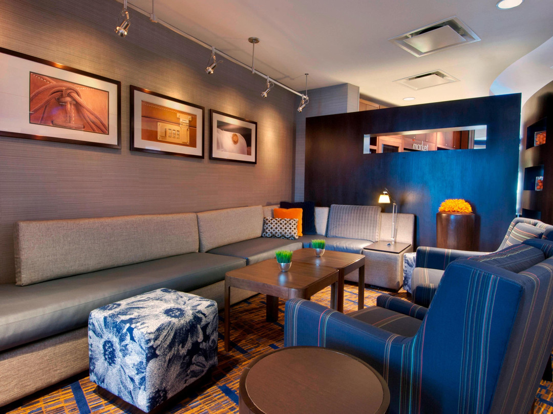 Courtyard by Marriott Madison East主图