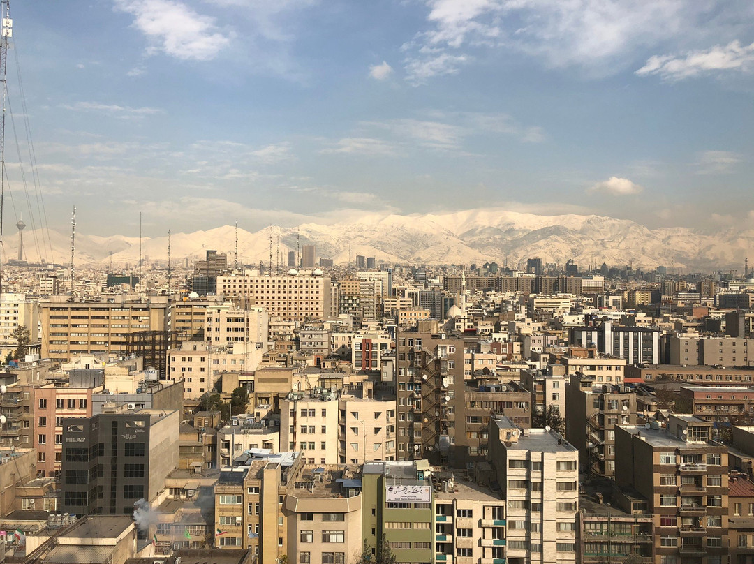 德黑兰珀斯革命广场酒店主图